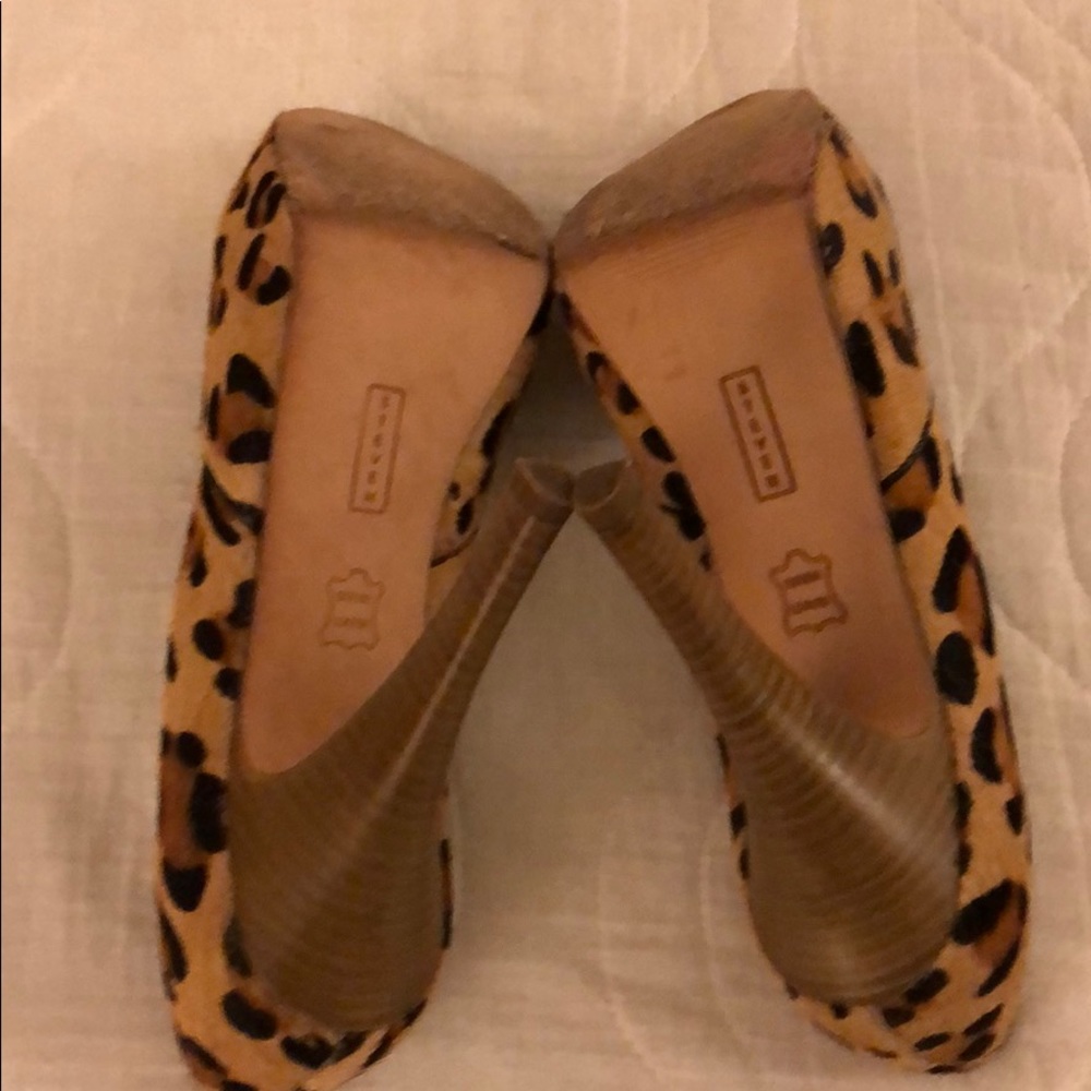Steve Madden Leopard heels - Picture 6 of 6